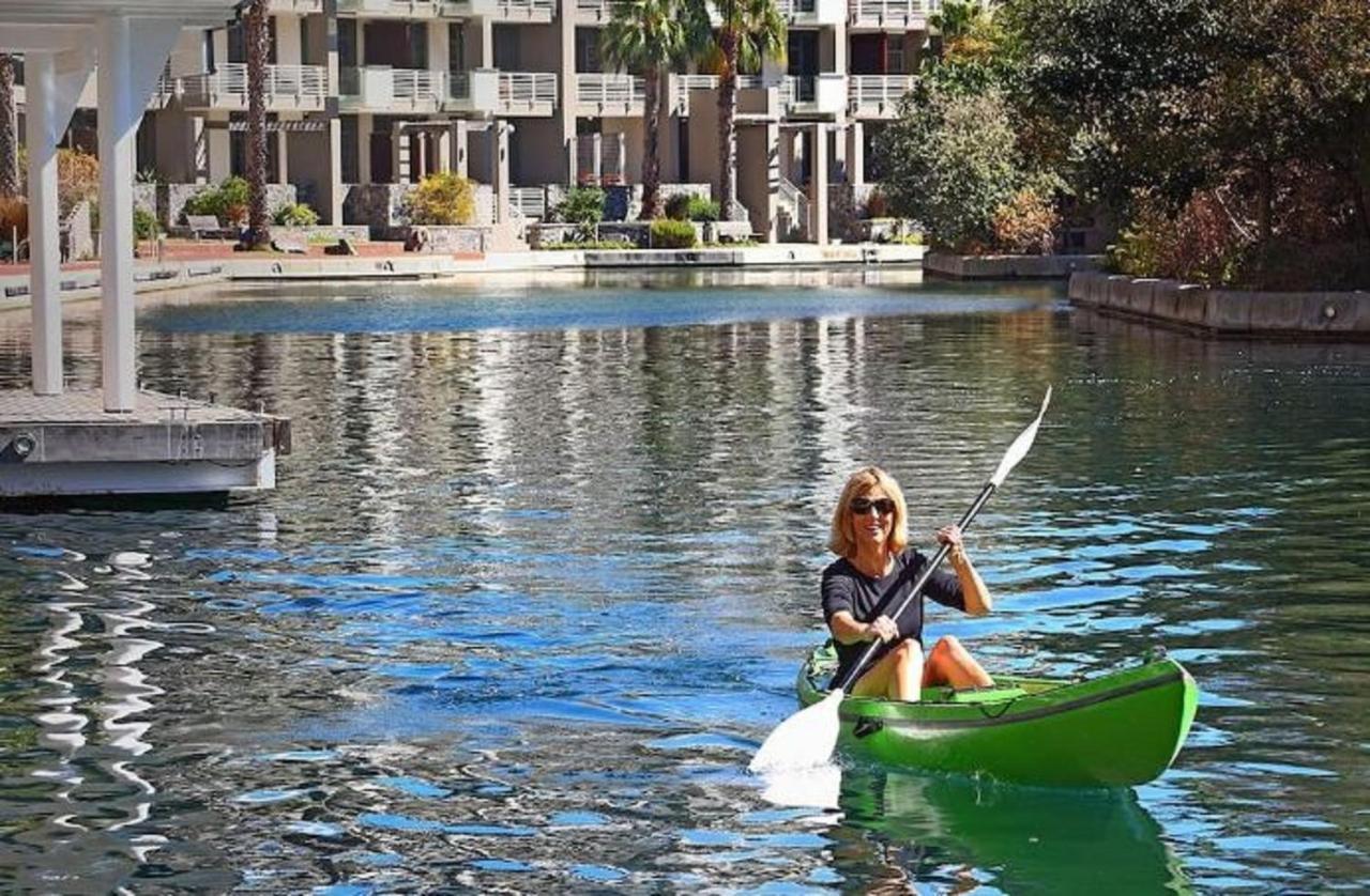Waterfront Stays Cape Town Ngoại thất bức ảnh
